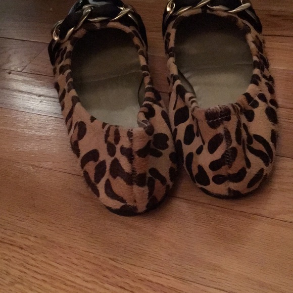 Shoes - Picture 3 of 4